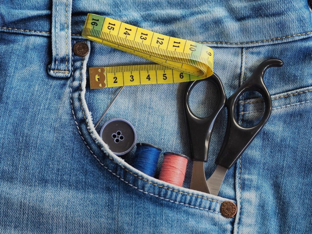 Detailaufnahme Jeansstoff & Naht