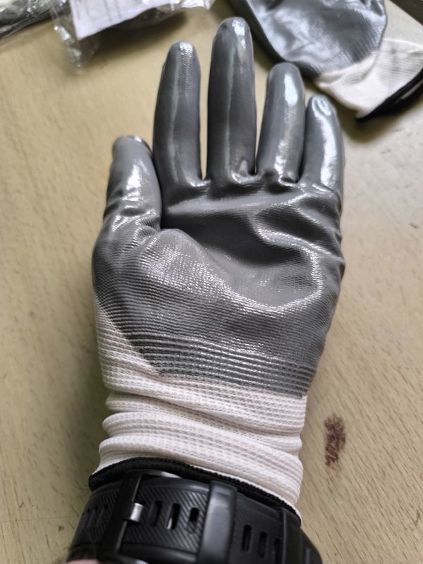 Nitril Handschuhe WUHAN – Stronghand® Größe 9 | Restposten – Bild 3